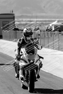 media/Dec-08-2023-Femmewalla (Fri) [[14226fd16b]]/Around the Pits-Group Photo-Prize Raffle/